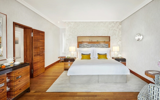 Mandarin Oriental, Munich