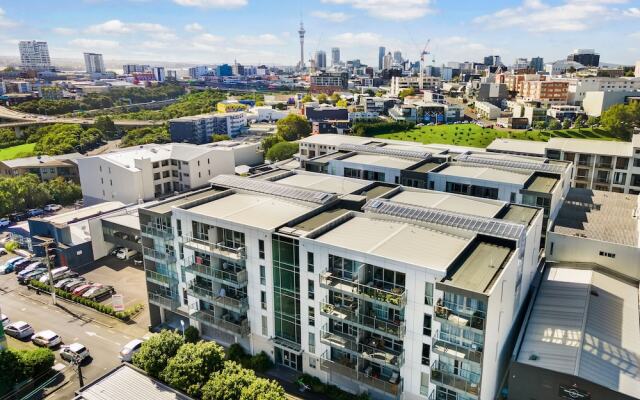 Superb 2BR Aprt in Central City - Wifi