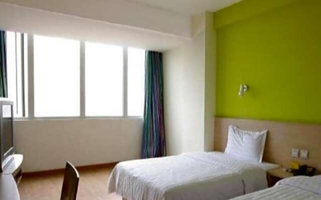 7Days Inn Qingdao Liuting Airport