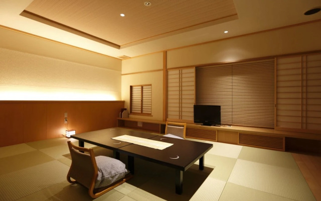 Tsukino Sumika Atami Juraku Hotel