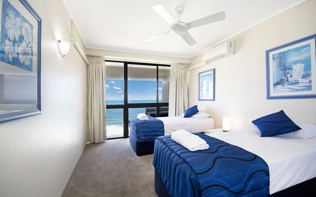 Clubb Coolum Beach Resort