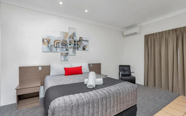 Comfort Inn Midlander Emerald