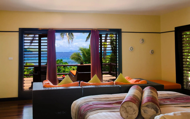 Mana Island Resort & Spa