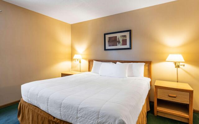 Americas Best Value Inn & Suites St. Marys