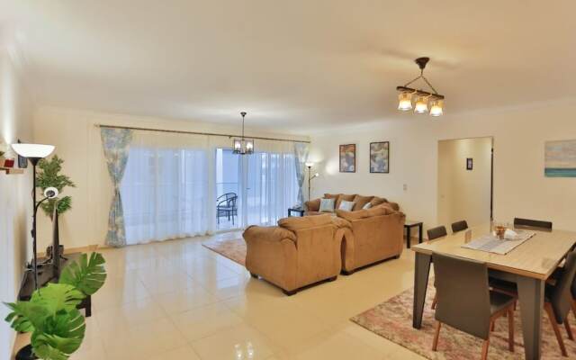 Parkside boutique 3 bedroom apartment