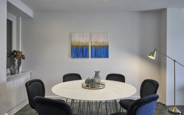 Chic n Bright 3Bd Apt with Hilton View