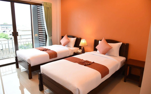 Sripet Hotel