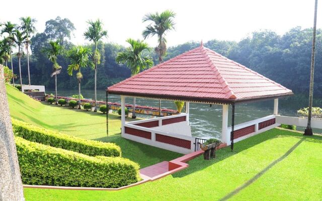 River Banks Madaparambil Resort