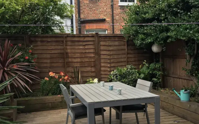 Shepherds Bush London Retreat