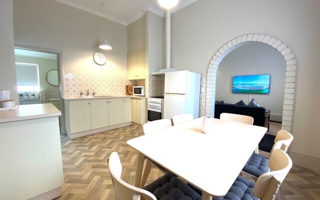 The Clifton & Grittleton Lodge