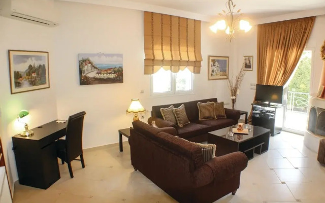 Awesome Home in Nea Makri With Wifi and 3 Bedrooms