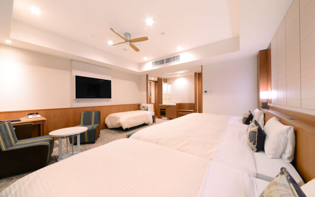 Vessel Hotel Campana Okinawa