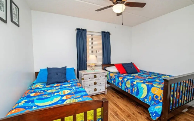 1206 Courtyard Villa 2nd Fl S