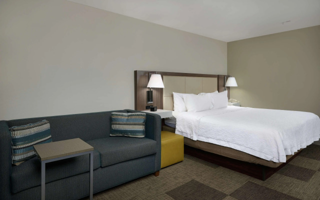 Hampton Inn & Suites Rogers