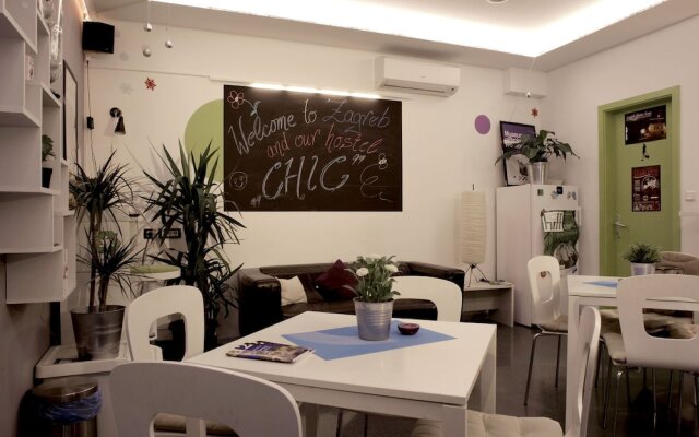 Chic Hostel