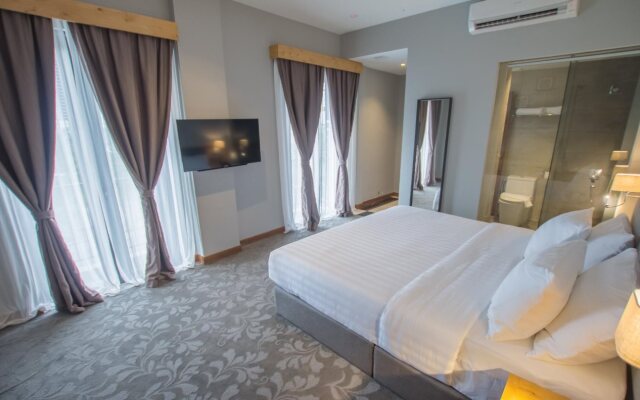 Redpine Boutique Hotel