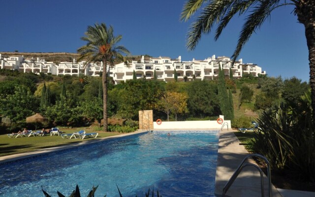 Apartment With 2 Bedrooms in Benahavís, With Wonderful Mountain View,