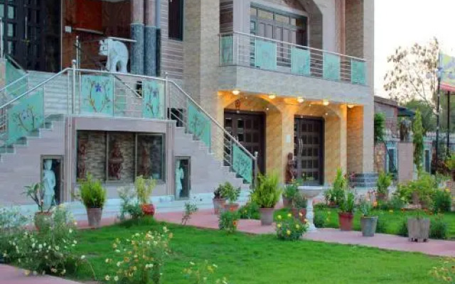 Rajeshwari Resort