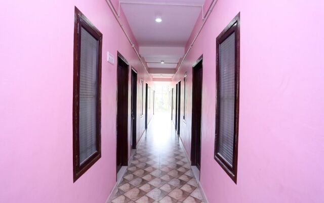 Oyo 26688 Jacobs Residency