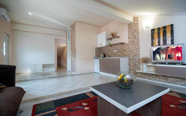 Apartments Villa San