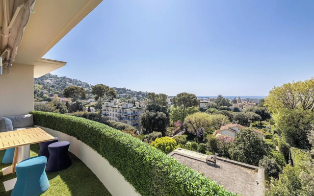 Modern Flat With sea View - AC- 2br- 4P - Cannes