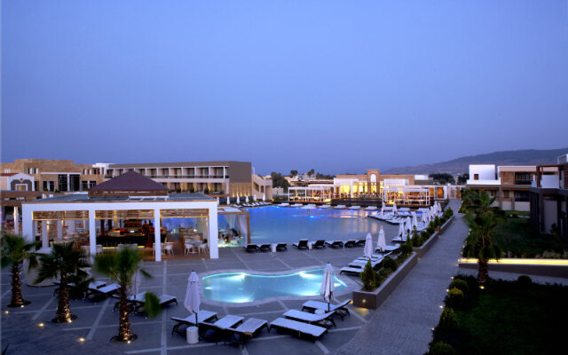 Pelagos Suites Hotel & Spa