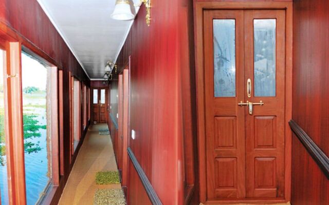 GuestHouser 1 BR Houseboat ee6e