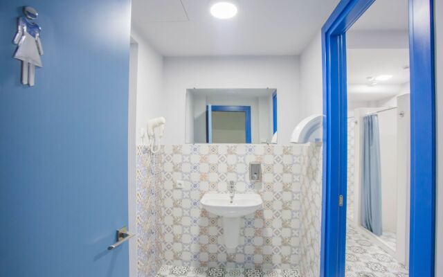 Tbilisi Blue Doors Hostel & Hotel