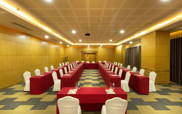 Serene Beach Hotel Danang
