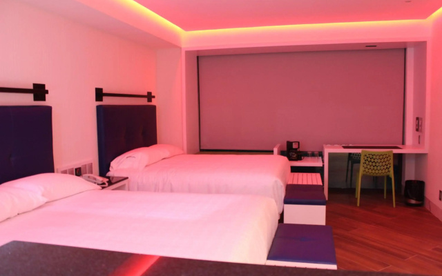 Grand Prix-WeEnjoyHotels-Aeropuerto