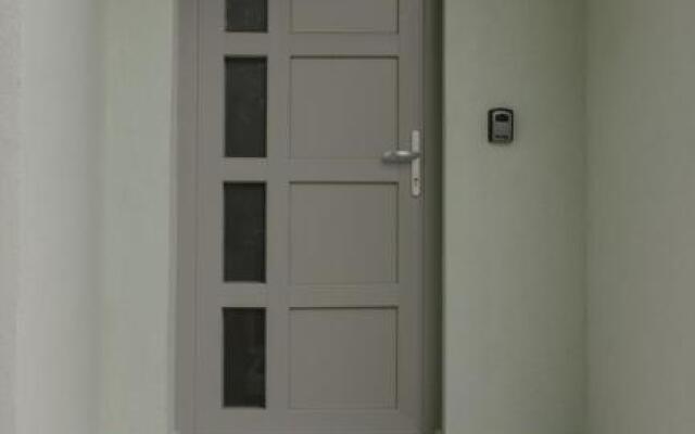 No.8 Studio