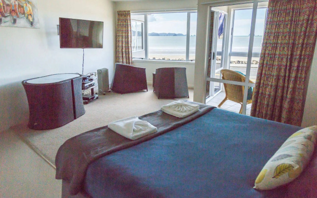 Waterfront Apartments Whitianga