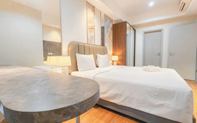 Wonderful 2BR with City View at Grand Sungkono Lagoon Apartment