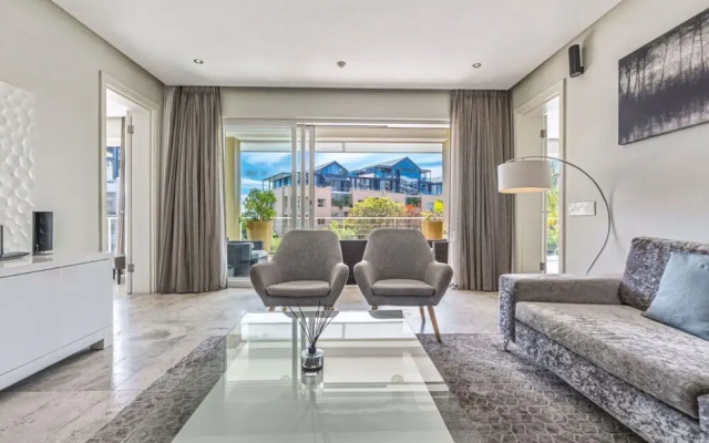 Canal View Two Bedroom Luxury Apartment - 507
