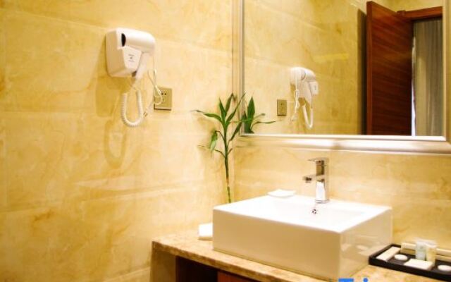 Zhonghai Business Hotel
