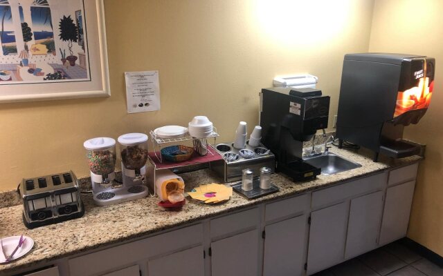 Nendels Inn & Suites