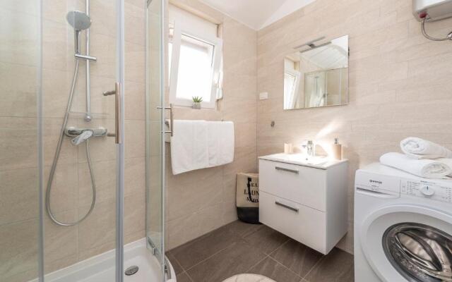 Luxury Apartments - La Vir 5& 6