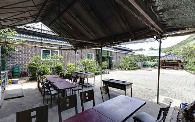 Songnisan Dongsan Minbak Pension