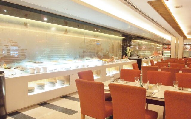 Hotel Golden Dragon