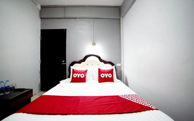 OYO 465 Krung Kao Traveller Lodge