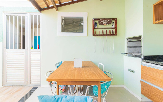 GB46 Maravilhosa Casa com 4 Suítes com Piscina Privativa em Guarajuba