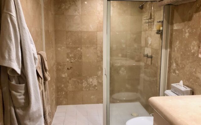 Luxury Condo Romantic Zone-Beach