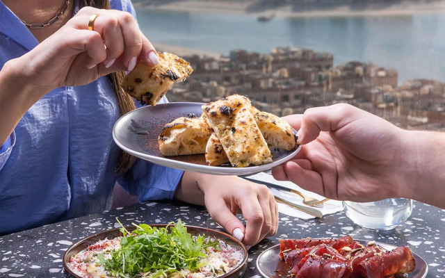 The House Hotel Al Khiran