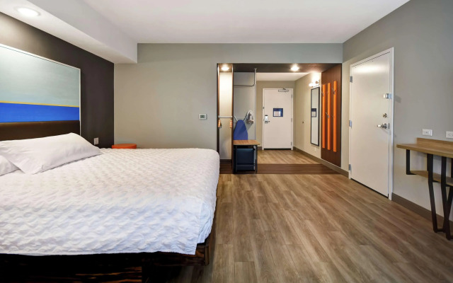 Tru by Hilton Salt Lake City Airport