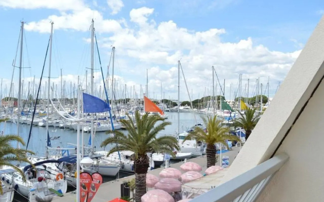 Appartement Port Camargue, 2 pièces, 4 personnes - FR-1-250-73