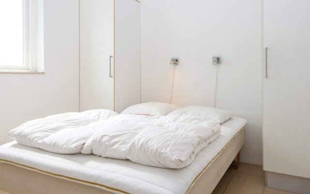 10 Person Holiday Home in Grenaa-by Traum