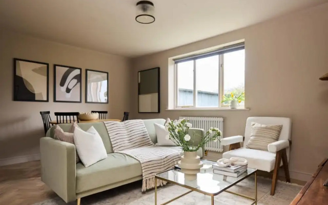 The Twickenham Wonder - Lovely 1bdr Flat With Parking