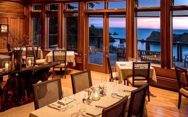 The Harbor House Inn