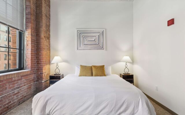 Historic Loft Retreat With Pool