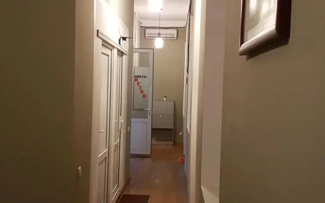 Hostel Retro